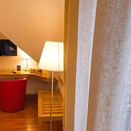 A L'arbre Otel
