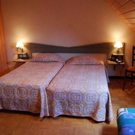 Hotel A L'arbre 2*